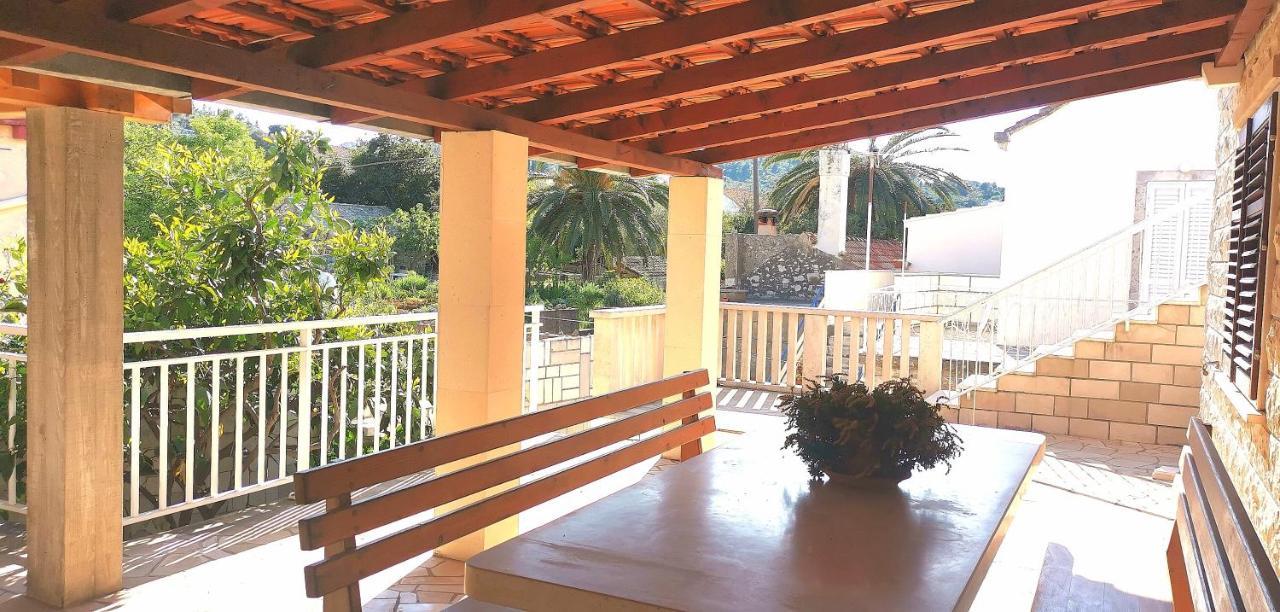 Appartamento Big House For 14 People In Centre Of Lumbarda Esterno foto
