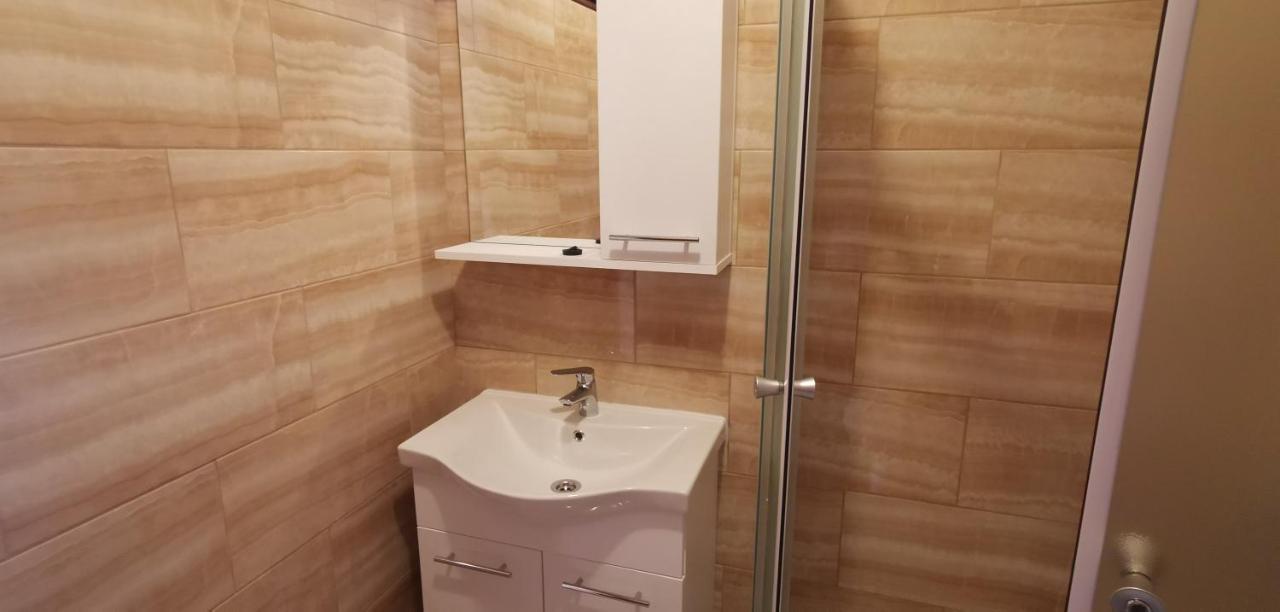 Appartamento Big House For 14 People In Centre Of Lumbarda Esterno foto