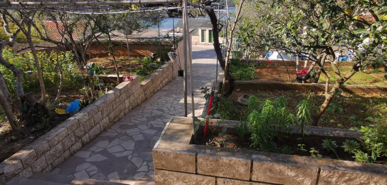 Appartamento Big House For 14 People In Centre Of Lumbarda Esterno foto